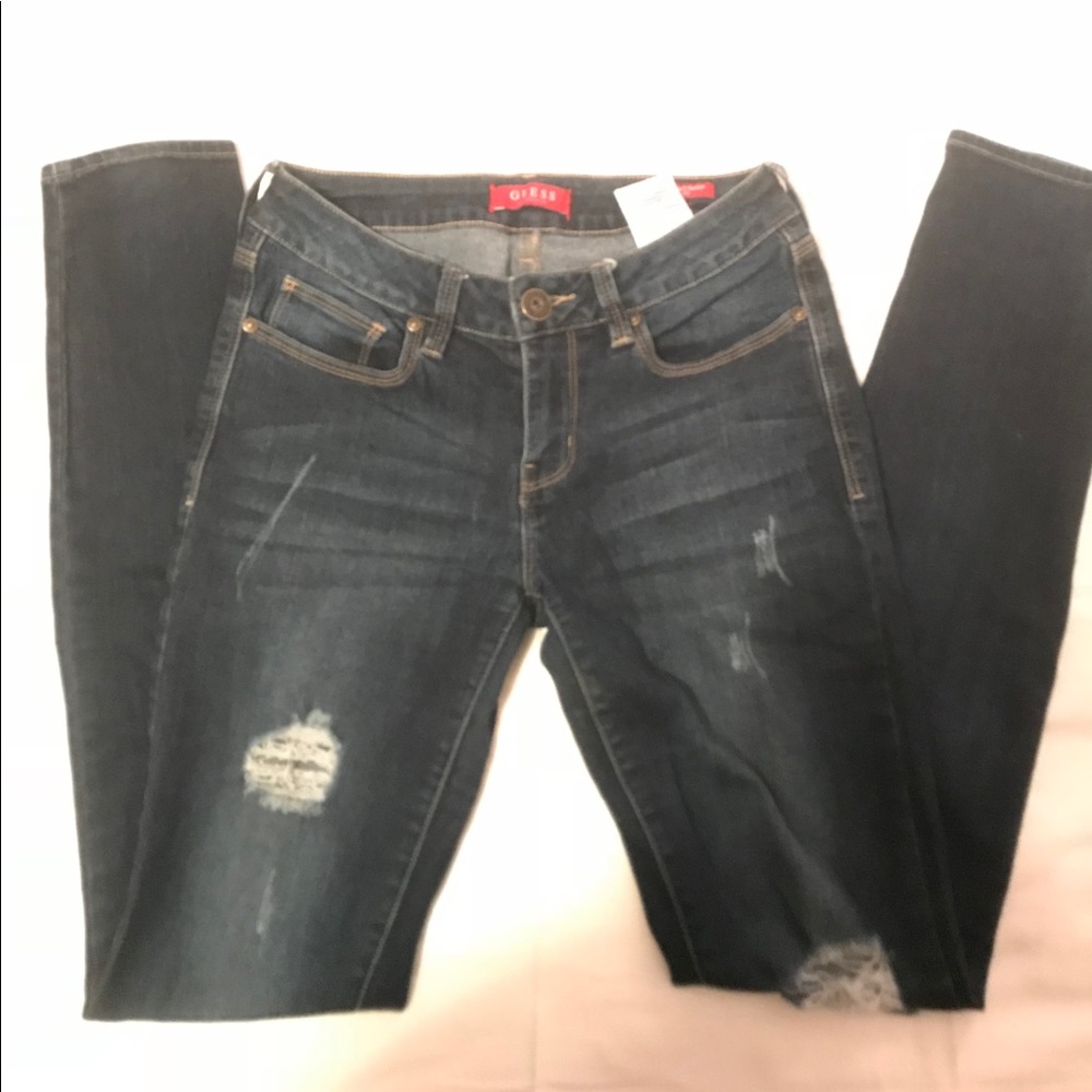 Guess Jeans Sarah Fit size 27 NWOT